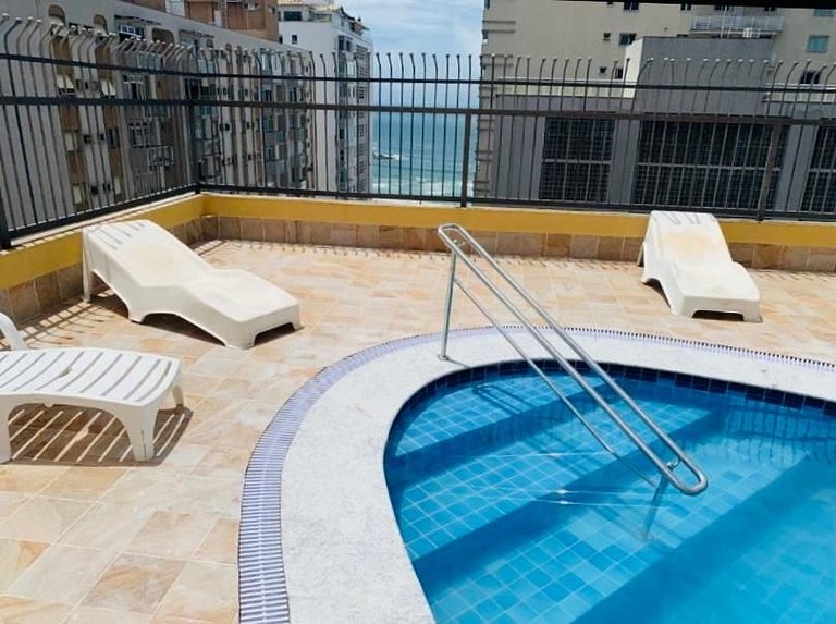 Apartamento 50m da praia pitangueiras