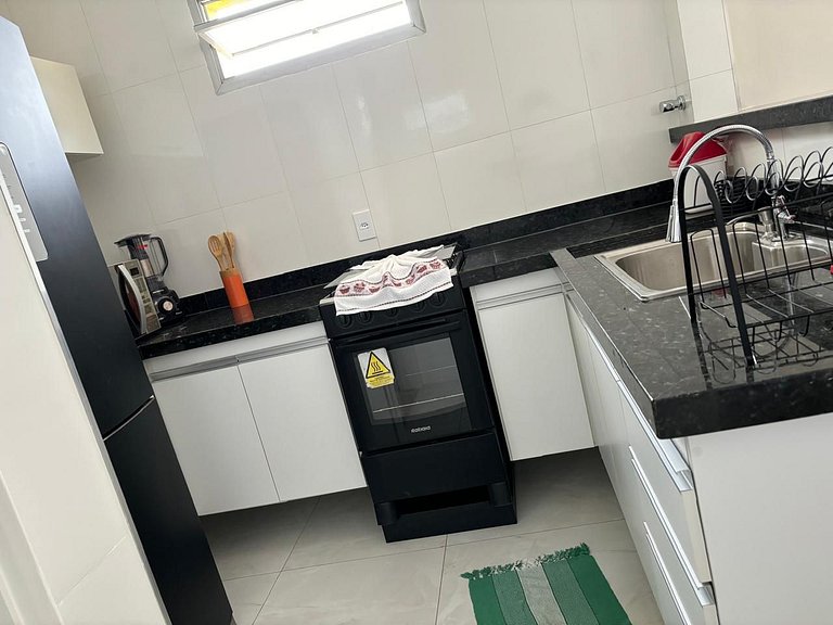 Apartamento 50m da praia pitangueiras